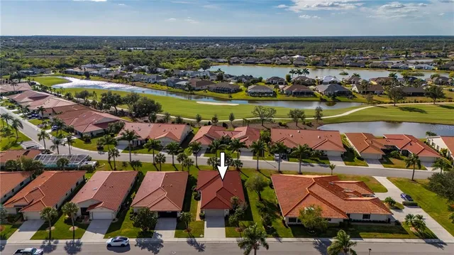 $360,000 | 11365 Southwest Essex Drive, Lake Suzy, FL 34269