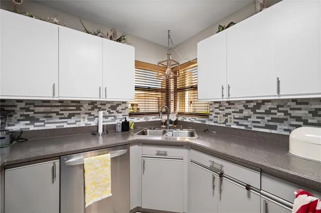 $360,000 | 11365 Southwest Essex Drive, Lake Suzy, FL 34269