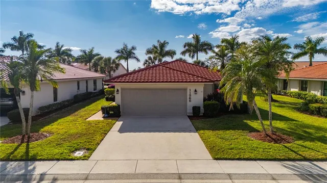 $360,000 | 11365 Southwest Essex Drive, Lake Suzy, FL 34269