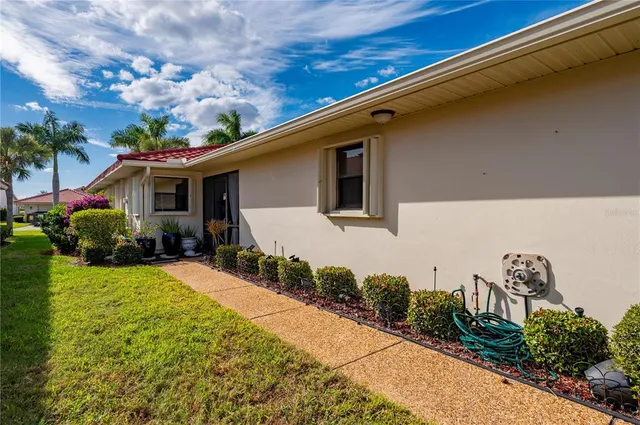 $360,000 | 11365 Southwest Essex Drive, Lake Suzy, FL 34269