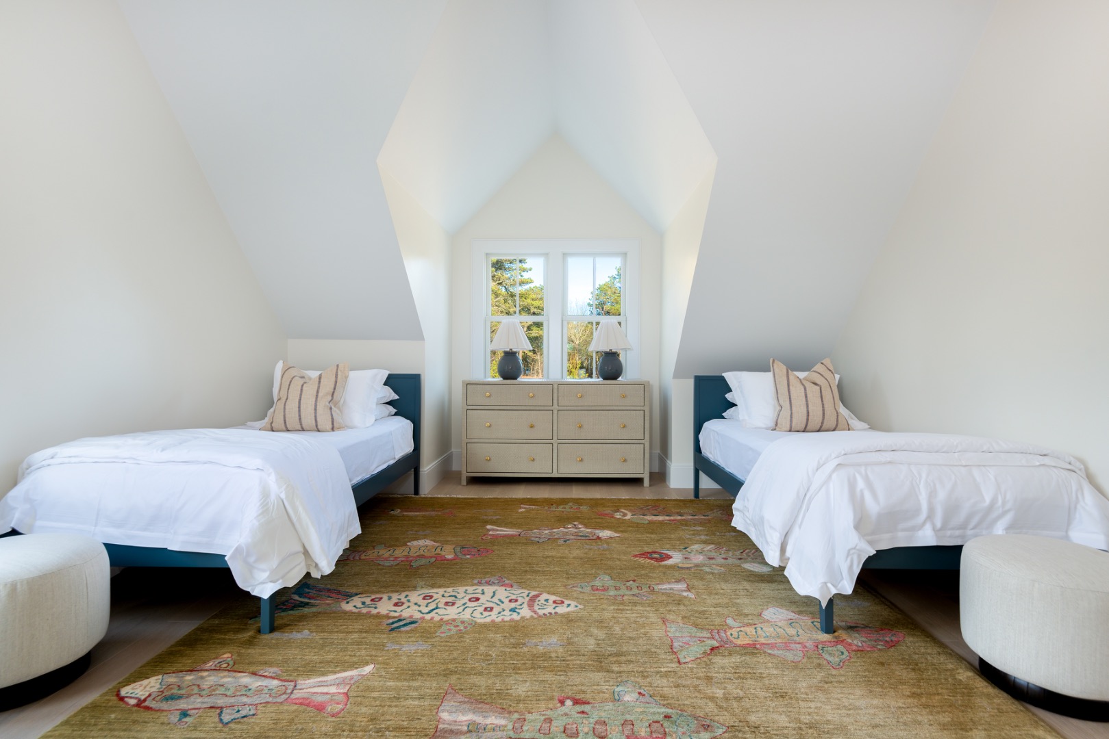 15 Deer Run Road Nantucket, MA 02554 - Photo 33 of 62 a spacious bedroom with a bed and a window