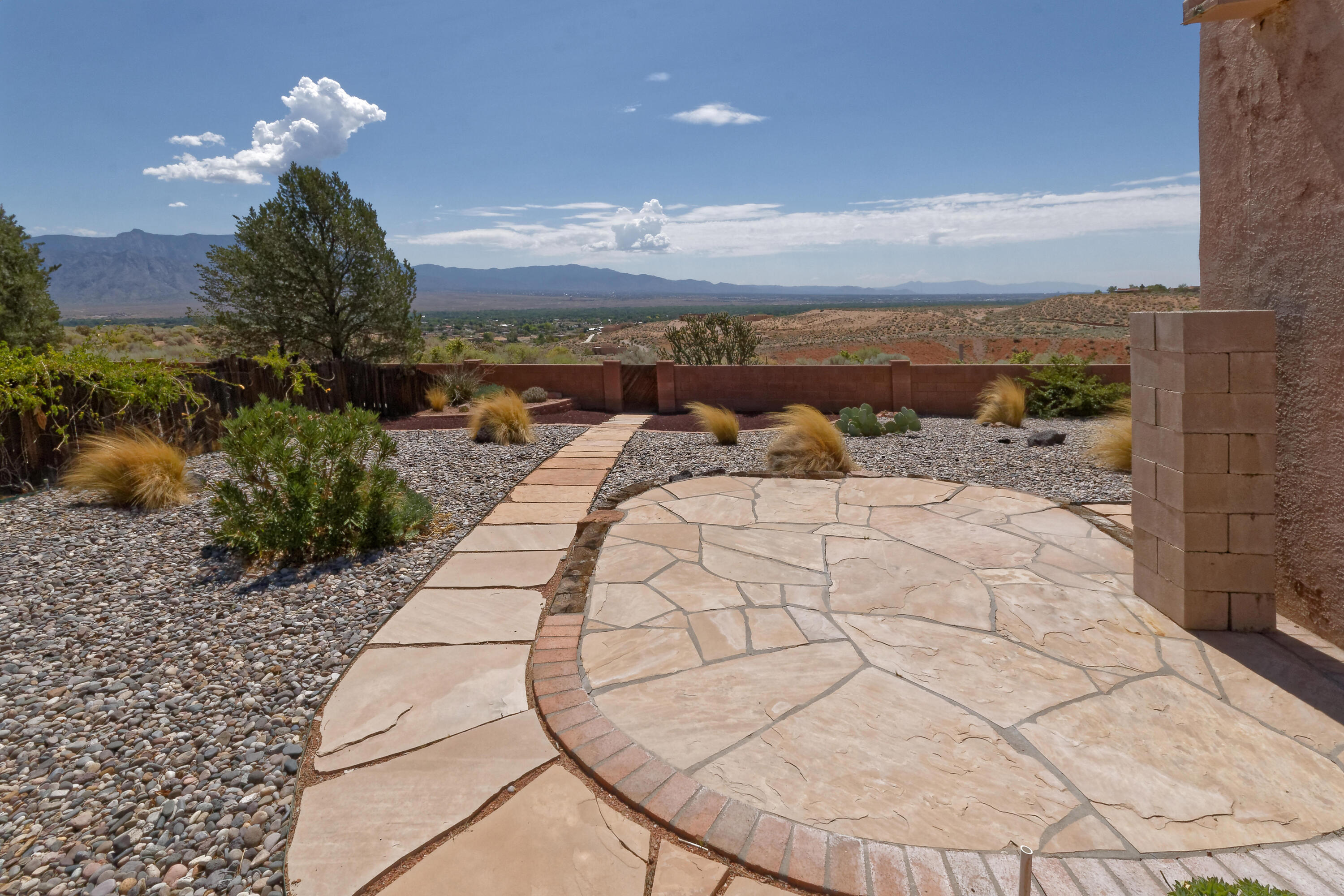 302 Villa Verde Drive Southeast Rio Rancho, NM 87124 - Photo 14 of 38 Gallery Image 14