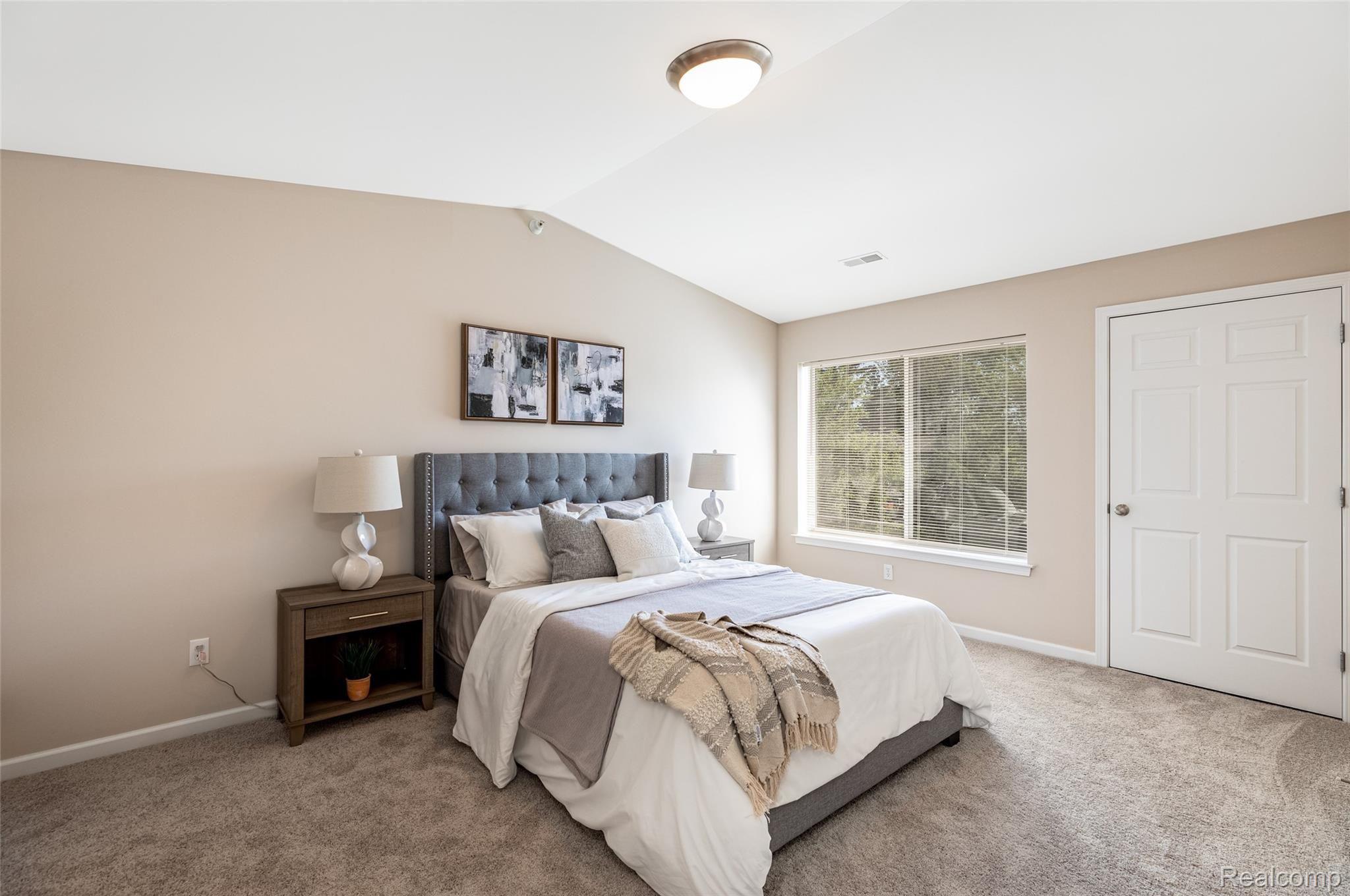 404 Hilton Road, Unit 104 Ferndale, MI 48220 - Photo 20 of 25 20.MasterBedroom