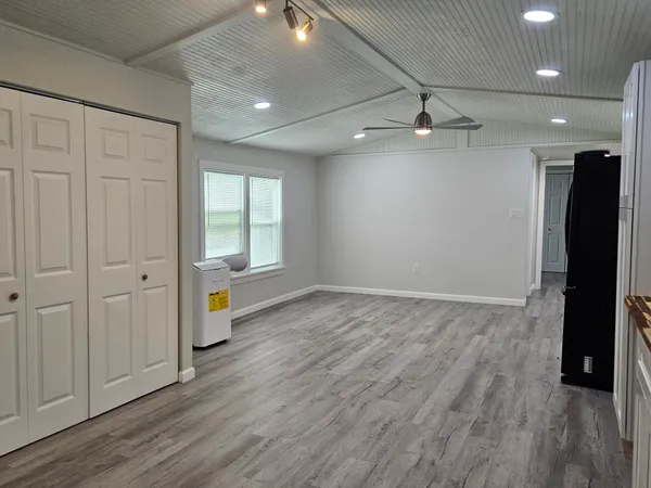$1,300 | 723-rr Alamo Street, Rosenberg, TX 77471