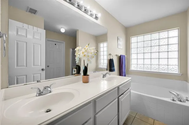 $323,000 | 313 Angela Drive, Burleson, TX 76028