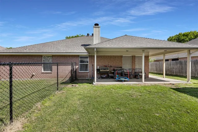 $323,000 | 313 Angela Drive, Burleson, TX 76028