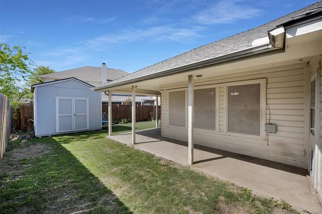 $323,000 | 313 Angela Drive, Burleson, TX 76028