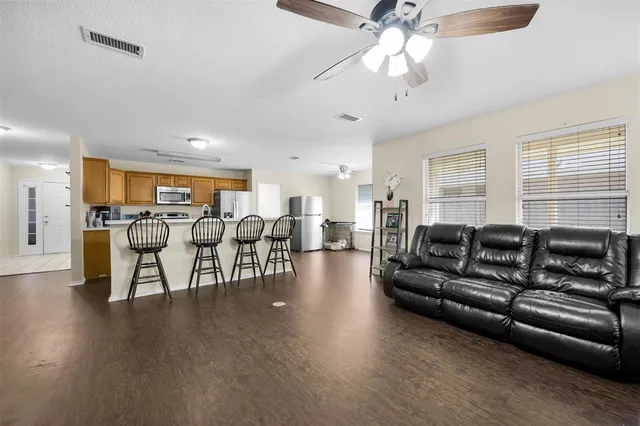 $323,000 | 313 Angela Drive, Burleson, TX 76028