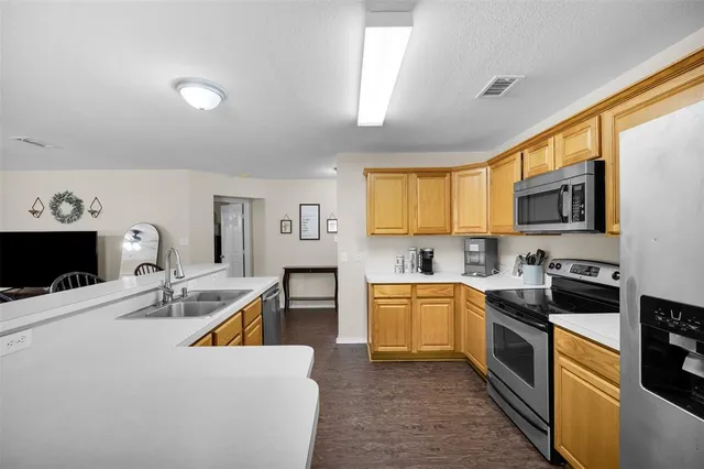 $323,000 | 313 Angela Drive, Burleson, TX 76028