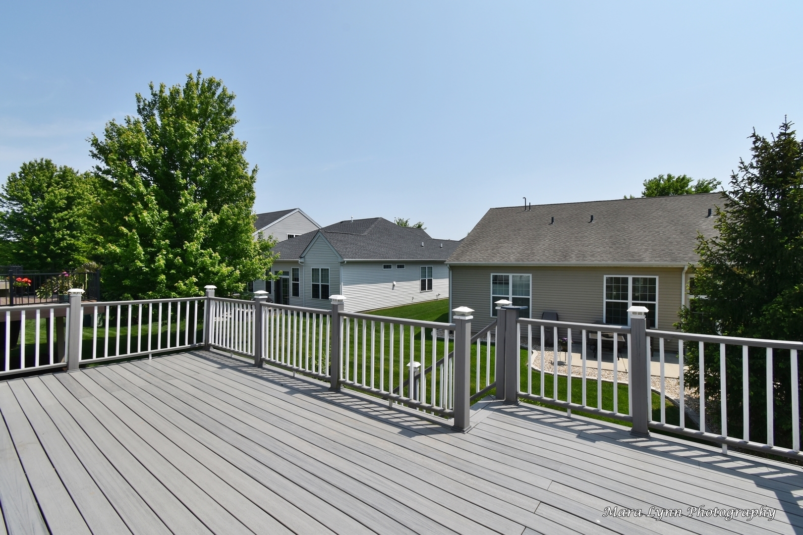 3881 Valhalla Drive Elgin, IL 60124 - Photo 29 of 39 a view of a wooden roof deck