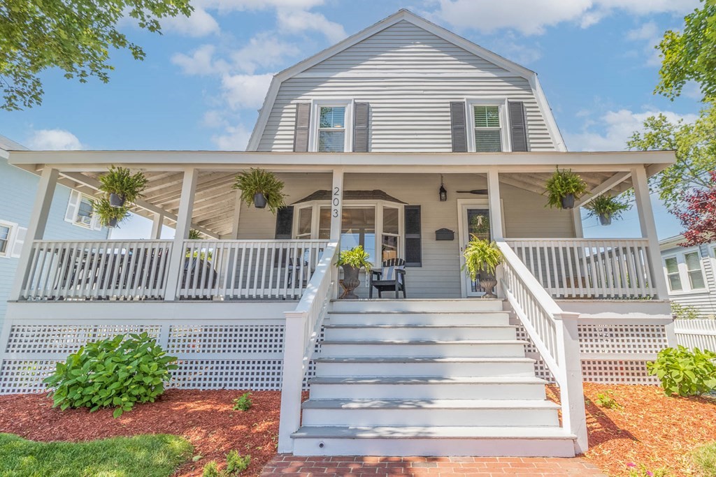203 Samoset Avenue Hull, MA 02045 - Photo 1 of 39