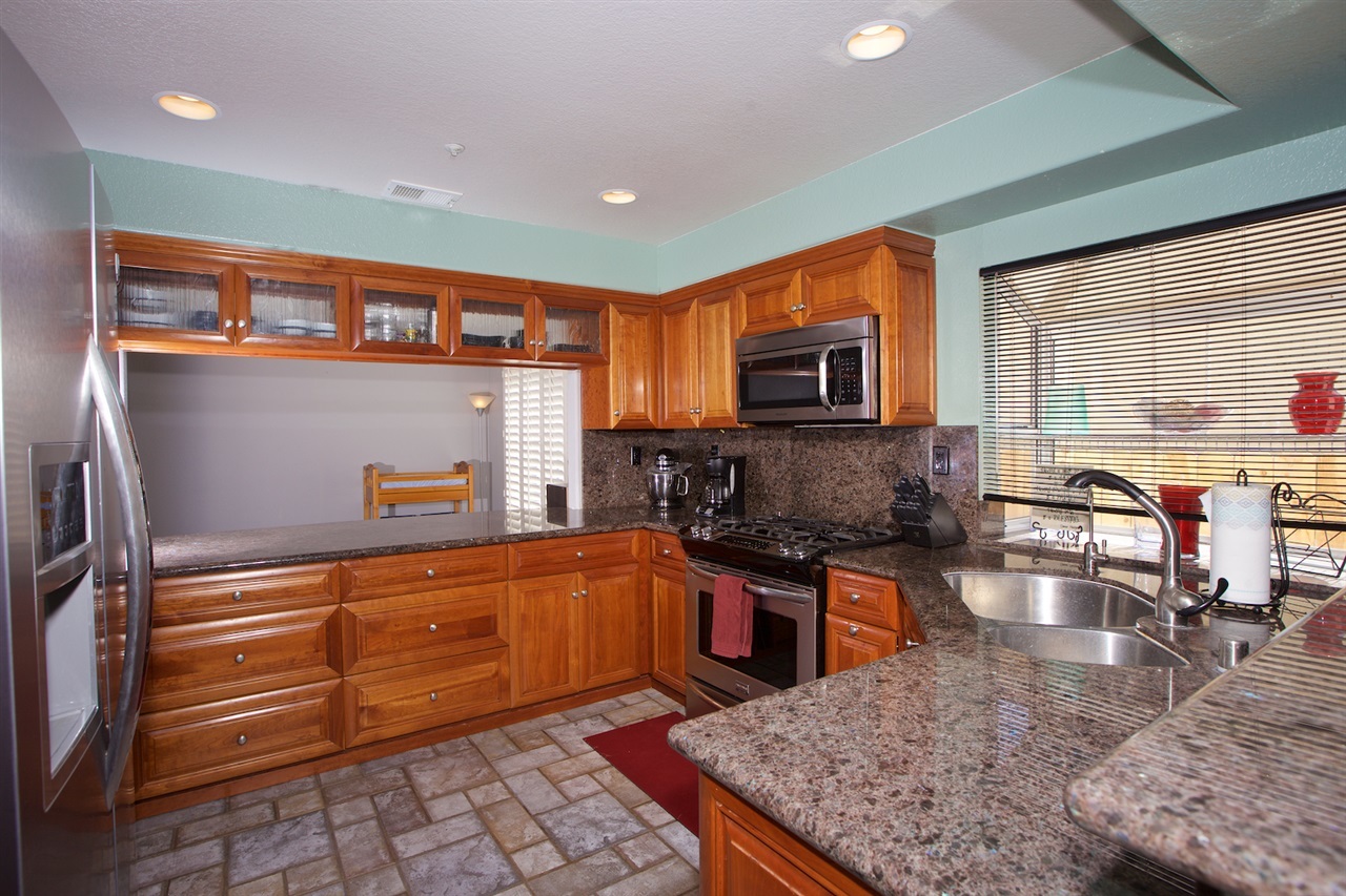 9786 Avenida Ricardo Spring Valley, CA 91977 - Photo 8 of 25