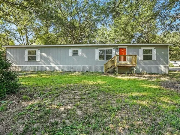 $149,900 | 2518 Lovely Drive, Chandler, TX 75758
