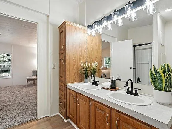 $149,900 | 2518 Lovely Drive, Chandler, TX 75758