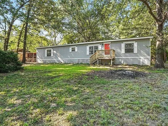 $149,900 | 2518 Lovely Drive, Chandler, TX 75758