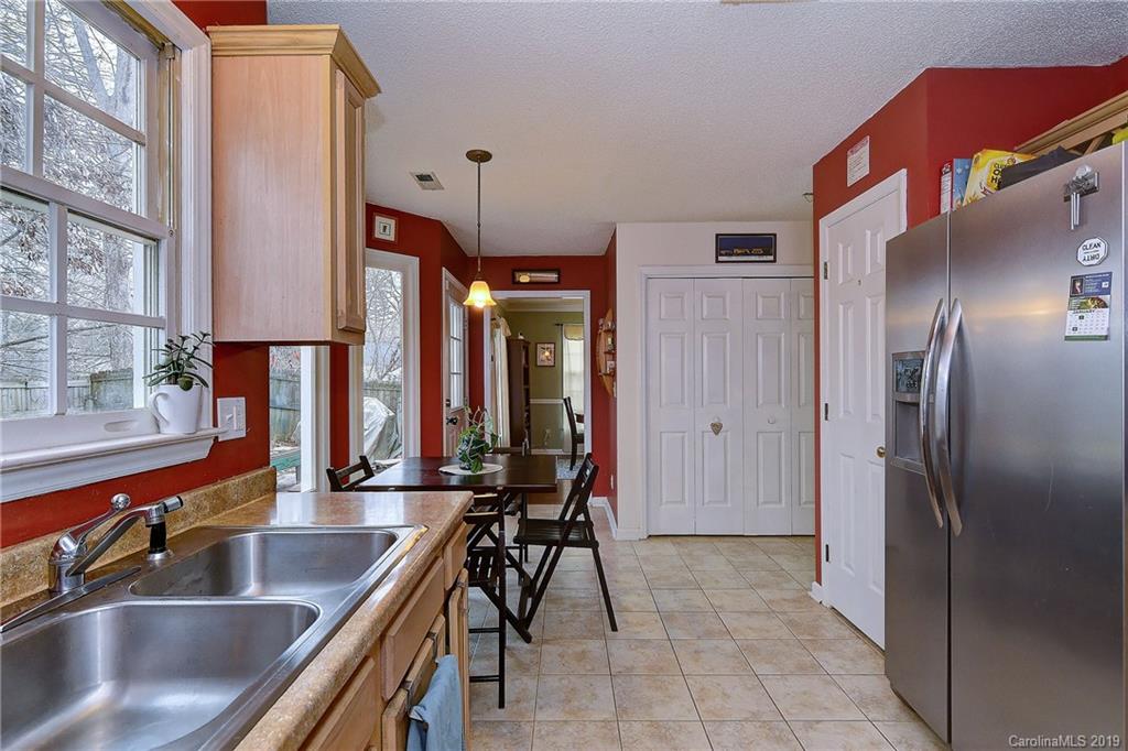 11008 Atrium Way Matthews, NC 28105 - Photo 12 of 33