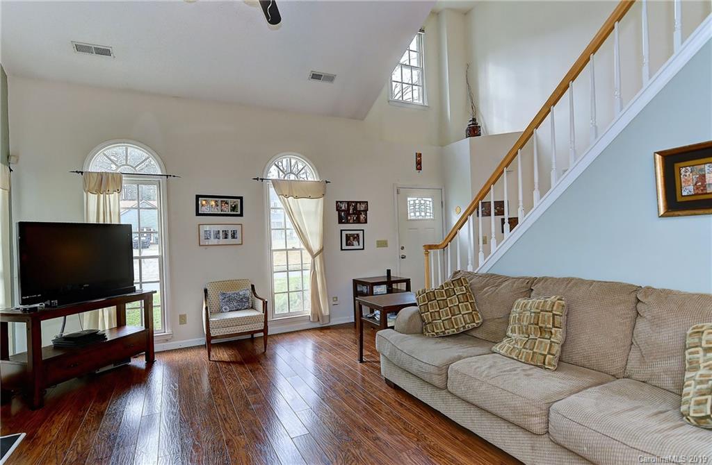 11008 Atrium Way Matthews, NC 28105 - Photo 3 of 33