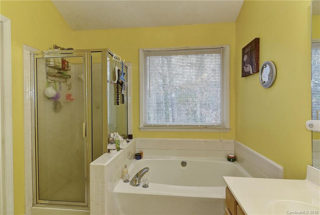 11008 Atrium Way Matthews, NC 28105 - Photo 25 of 33