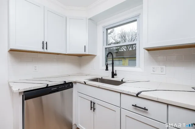 $2,800 | 555 Graham Road, South Windsor, CT 06074