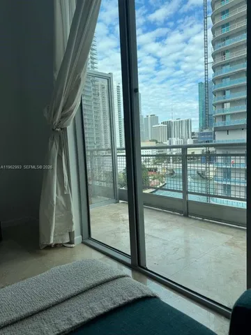 $3,350 | 690 Southwest 1st Court, Unit 1506, Miami, FL 33130