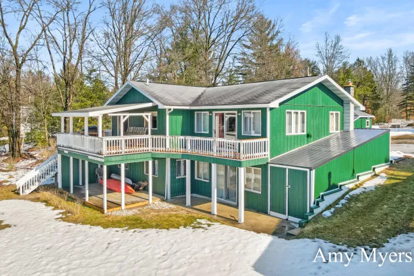 $360,000 | 7367 South 108th Avenue, Rothbury, MI 49452