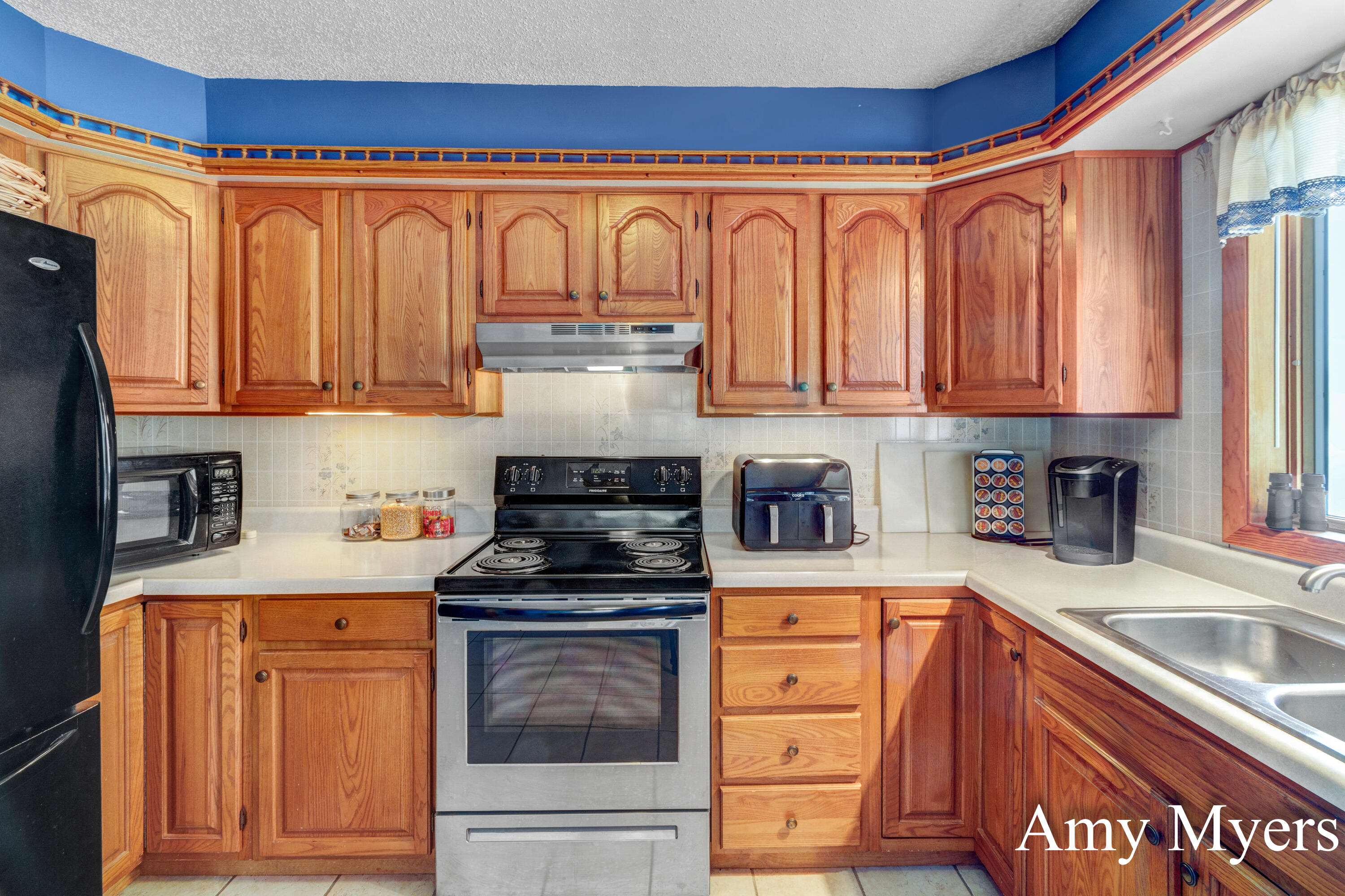 7367 South 108th Avenue Rothbury, MI 49452 - Photo 3 of 36 Amy Myers - 7367 S 108th Avenue (62)-13