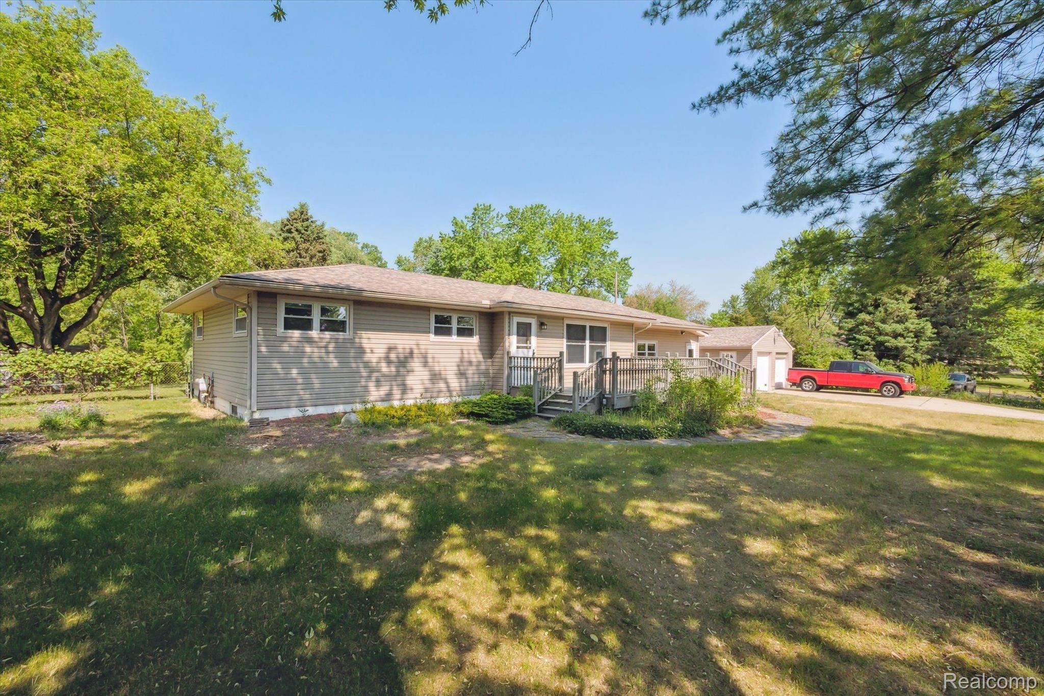 956 Hemingway Road Lake Orion, MI 48362 - Photo 67 of 70 Gallery Image 67