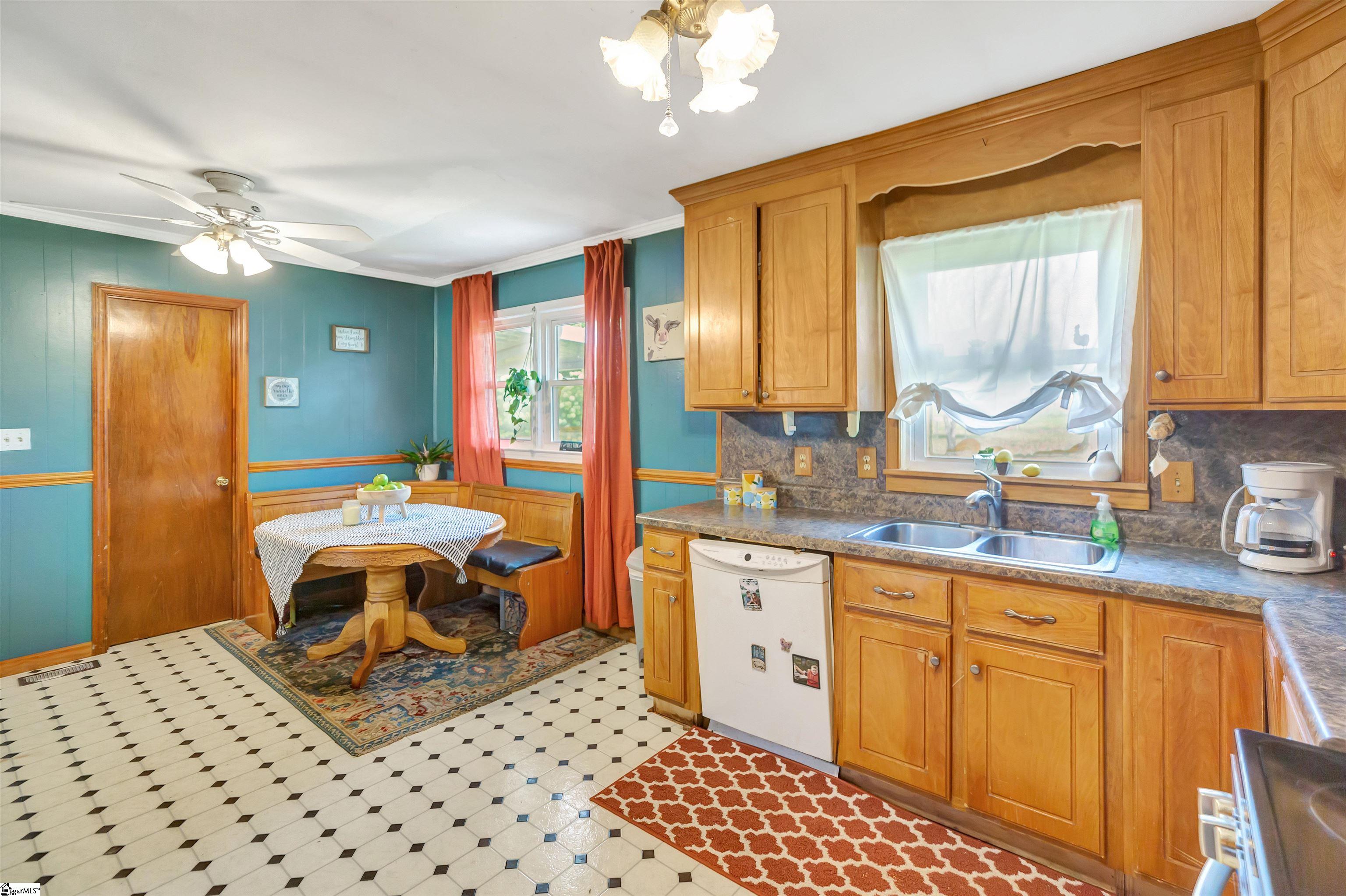 209 Sanford Road Starr, SC 29684 - Photo 13 of 33 Gallery Image 13