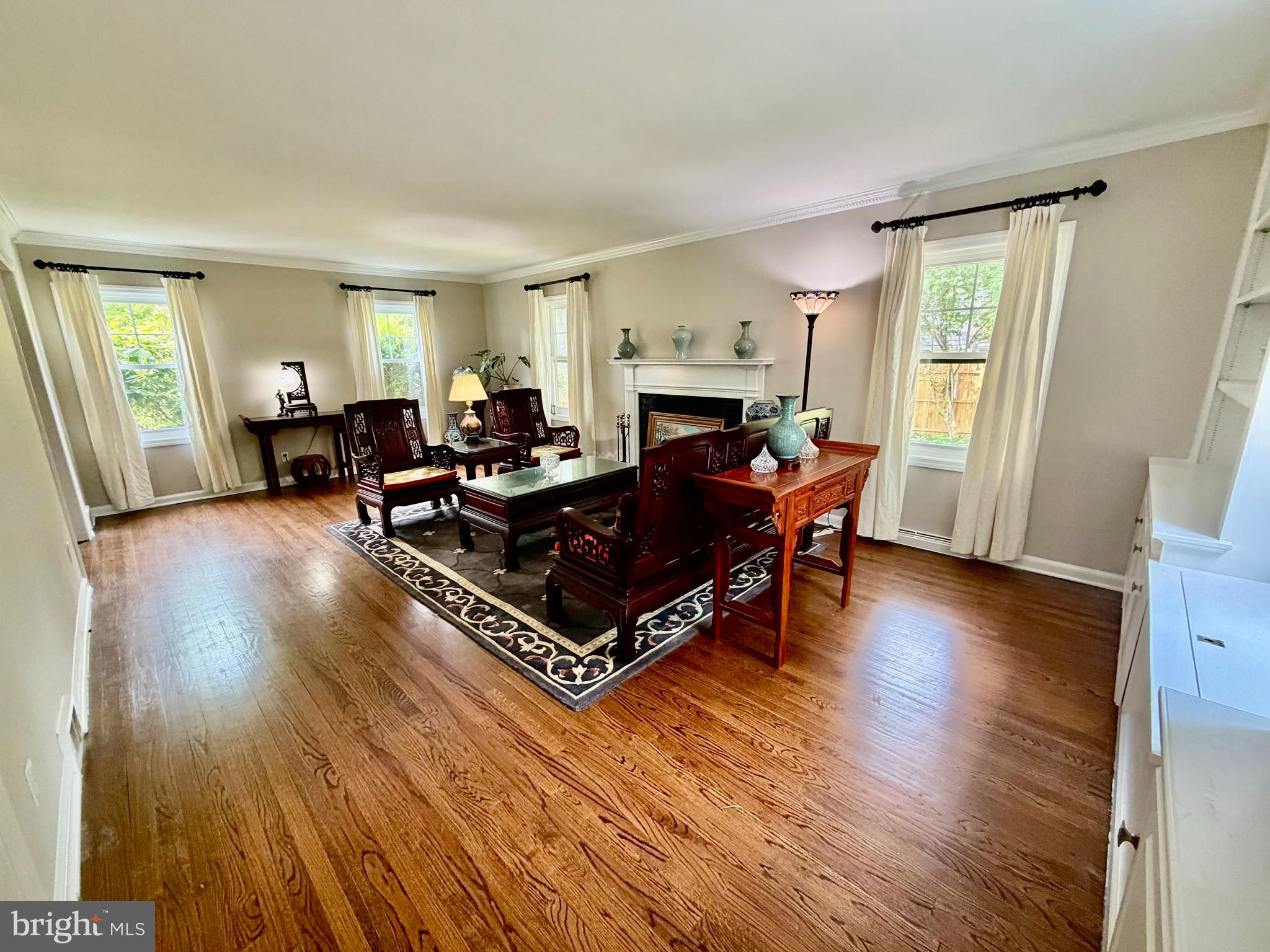 138 Wilson Road Princeton, NJ 08540 - Photo 4 of 26 Living Room