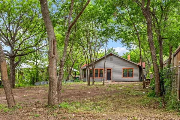 $450,000 | 1014 Bolivar Street, Denton, TX 76201