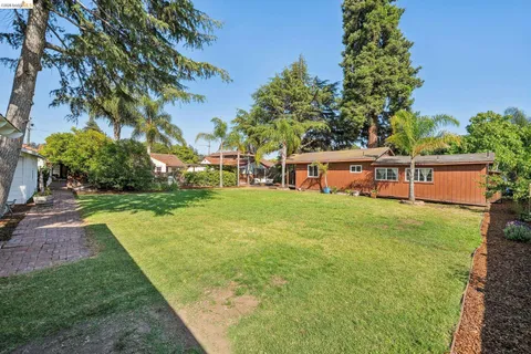 $1,495,000 | 201 Warwick Avenue, San Leandro, CA 94577