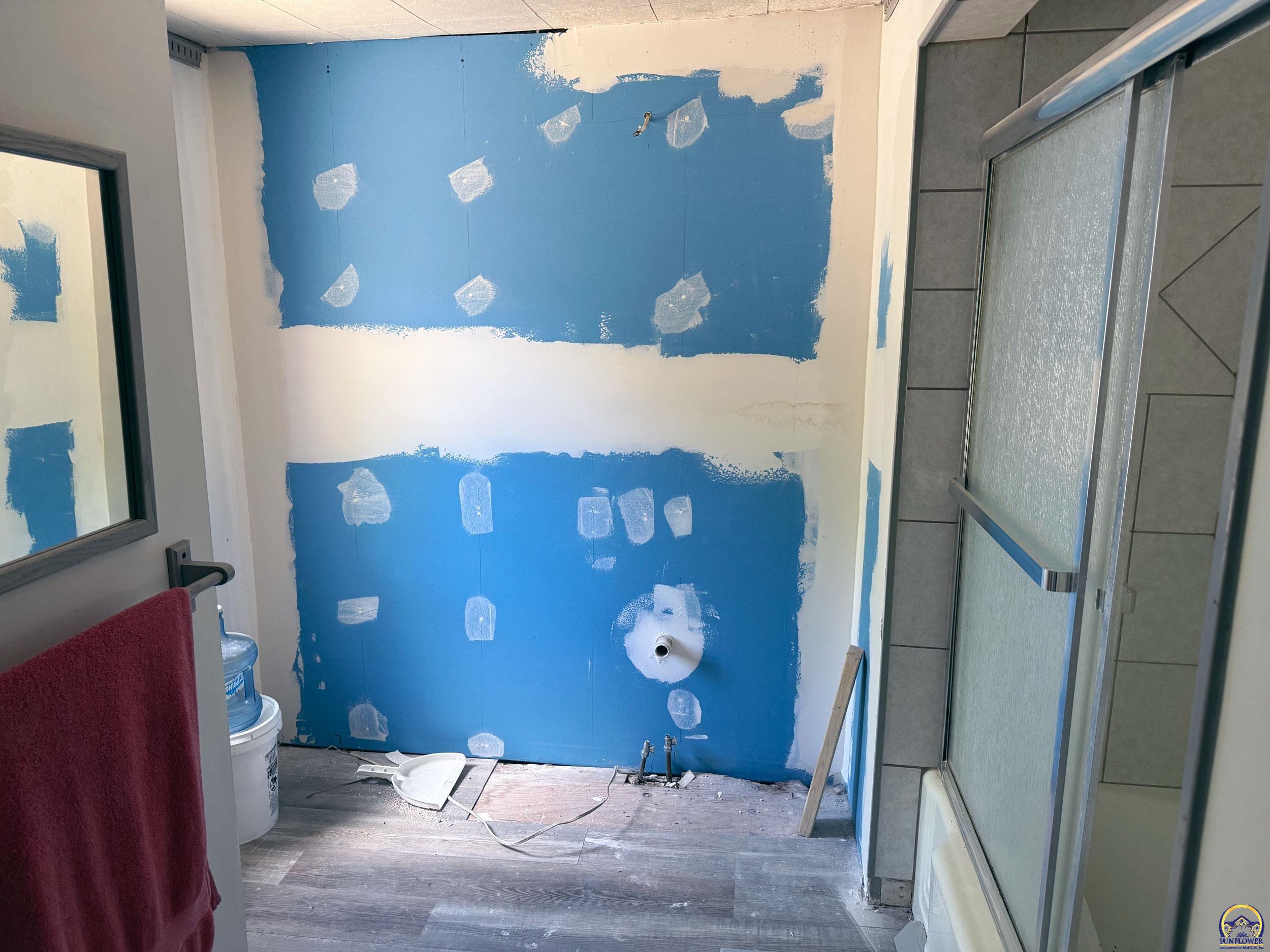 115 Southwest Fillmore Street Topeka, KS 66606 - Photo 9 of 12