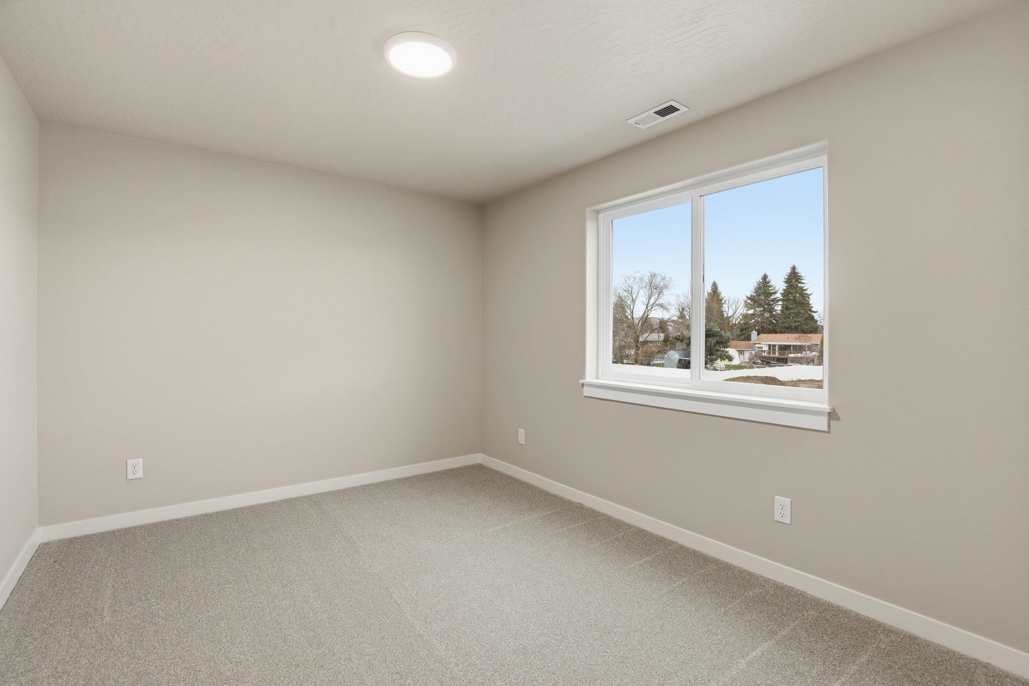 414 North Viewmont Road Greenacres, WA 99016 - Photo 12 of 12 Gallery Image 12