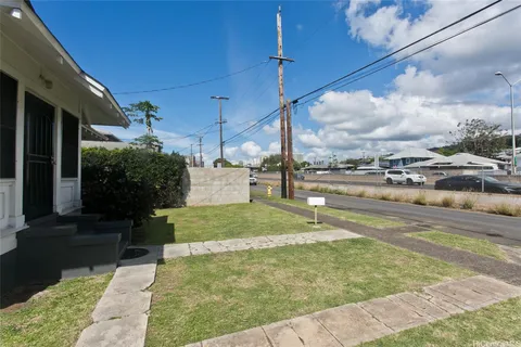 $949,000 | 2211 Bingham Street, Honolulu, HI 96826