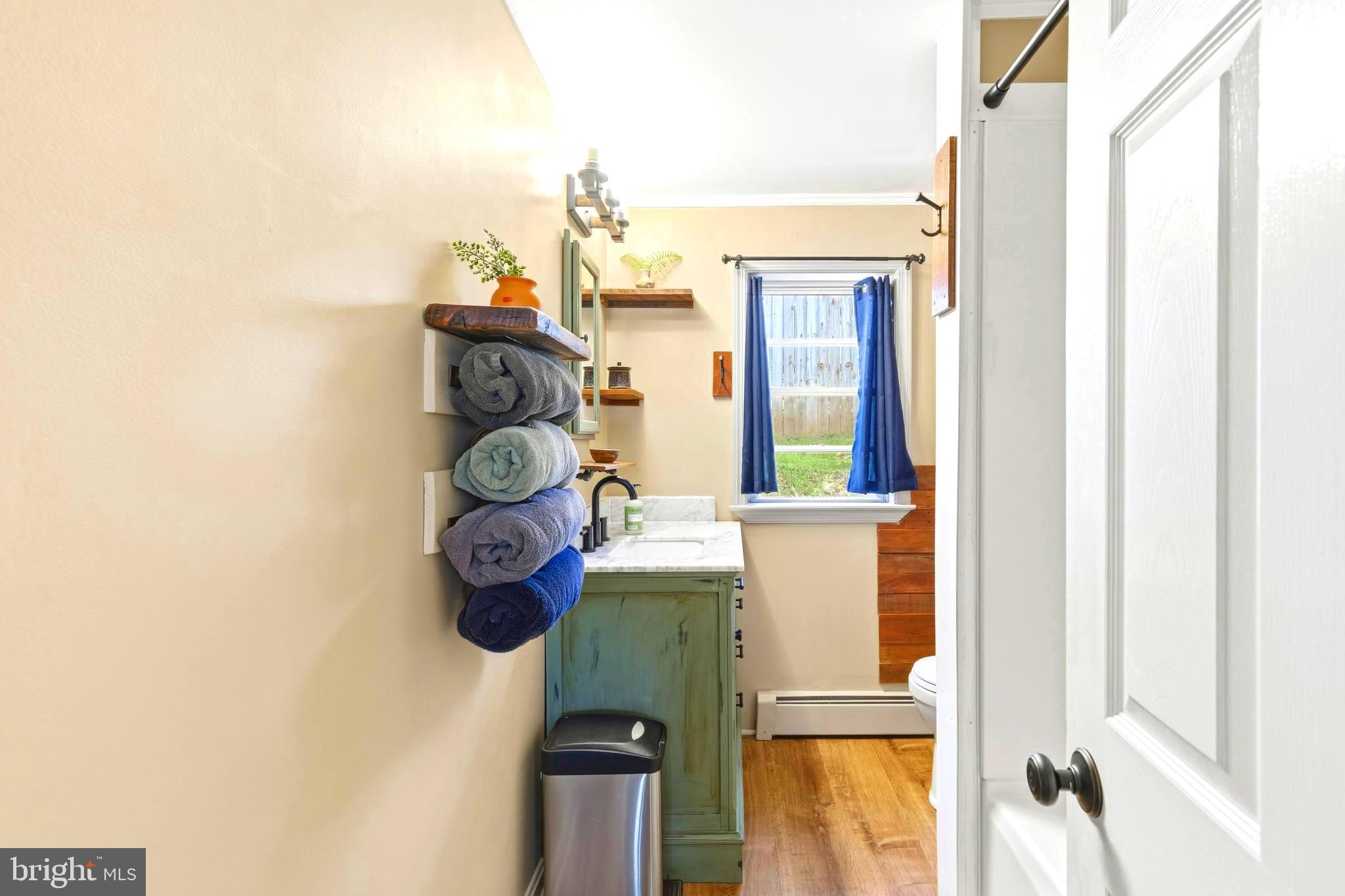 765 Old Manchester Road Westminster, MD 21157 - Photo 11 of 43 a view of entryway
