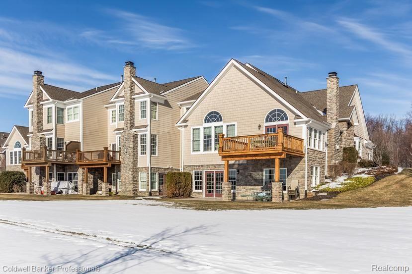 24901 Reeds Pointe Drive, Unit 16 Novi, MI 48374 - Photo 47 of 50 View from Commons