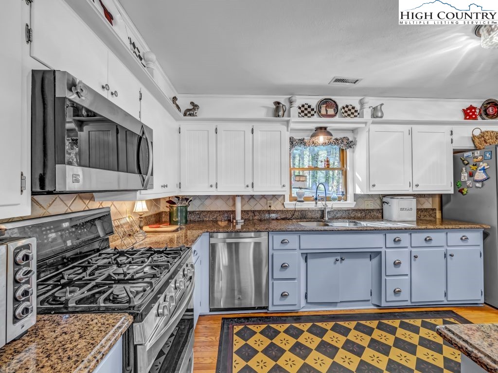 671 Bairds Creek Road Vilas, NC 28692 - Photo 17 of 50