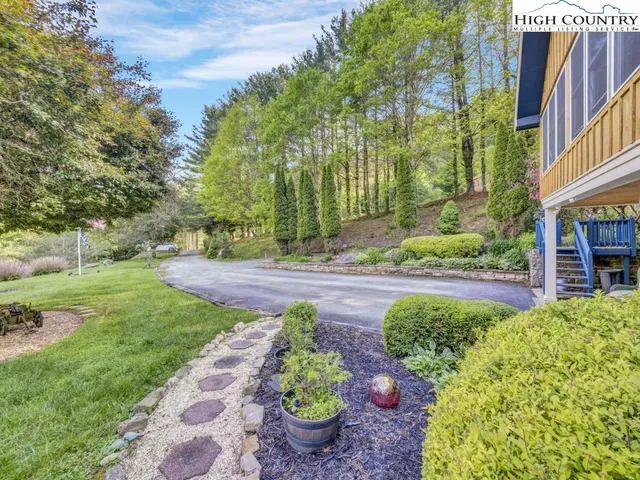 $799,000 | 671 Bairds Creek Road, Vilas, NC 28692