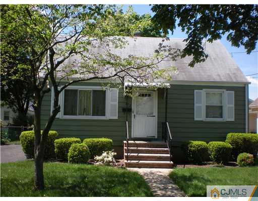 302 Poll Place Edison, NJ 08817 - Photo 1 of 10 Gallery Image 1