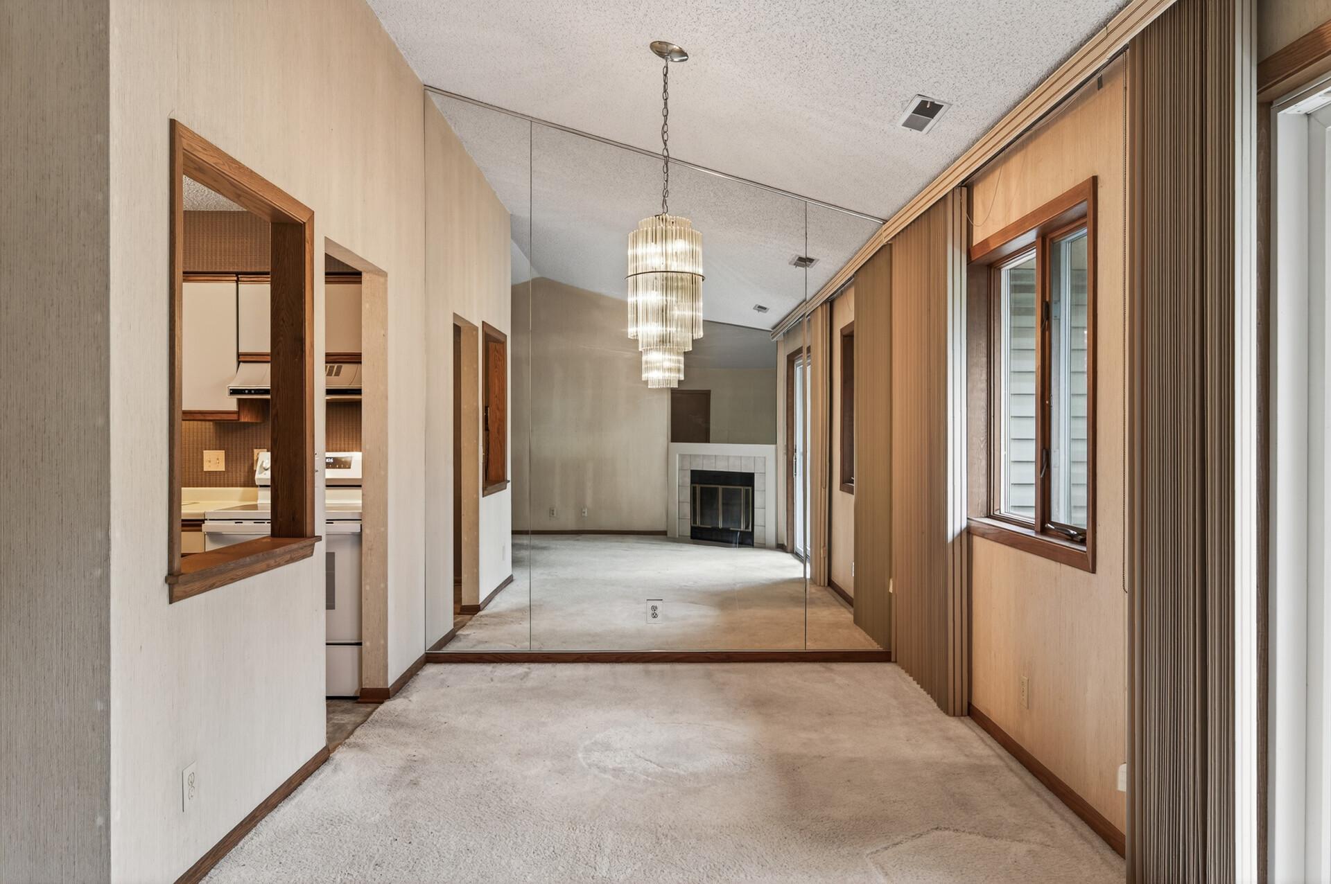 2576 Moundsview Drive, Unit 7 Mounds View, MN 55112 - Photo 10 of 29