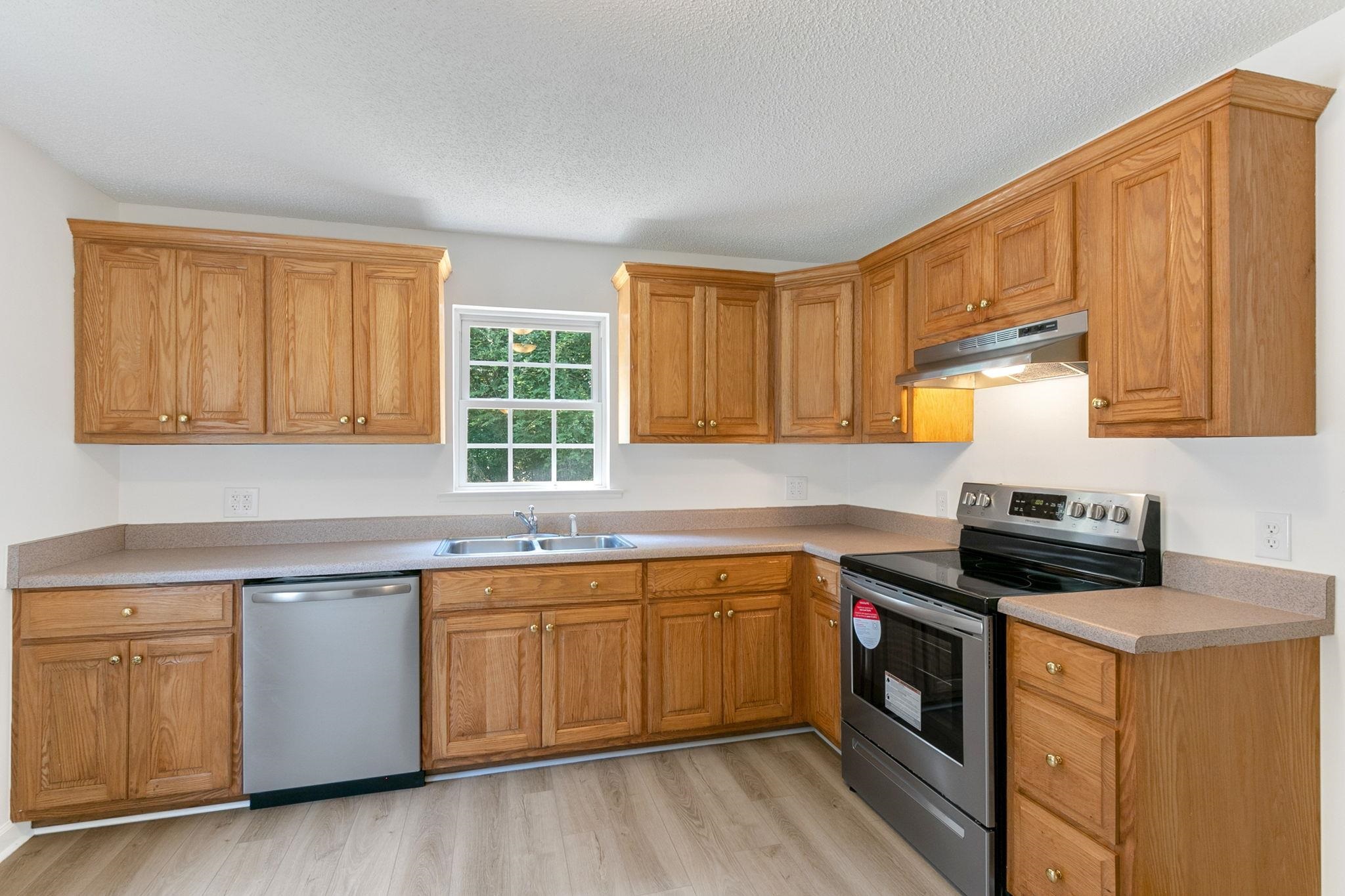 216 Black Snake Road Easley, SC 29640 - Photo 10 of 36 Gallery Image 10
