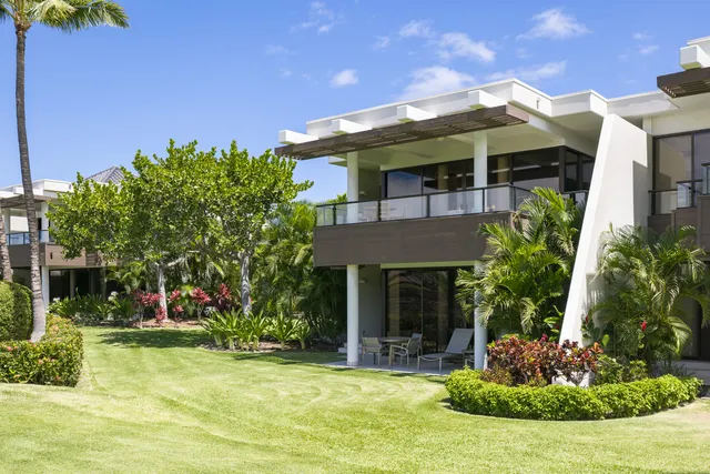 $1,450,000 | 68-1050 Mauna Lani Point Drive, Unit J201, Kamuela, HI 96743