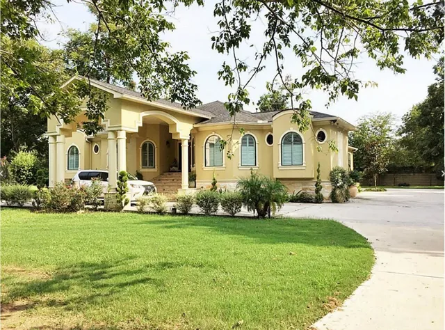 $1,600,000 | 904 Hill Road, Houston, TX 77037