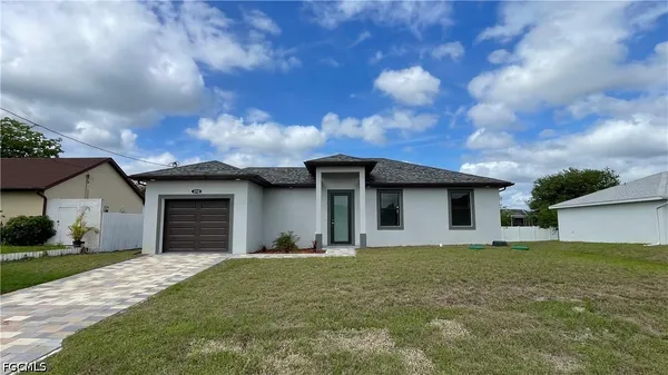 $2,200 | 3712 13th Street West, Lehigh Acres, FL 33971