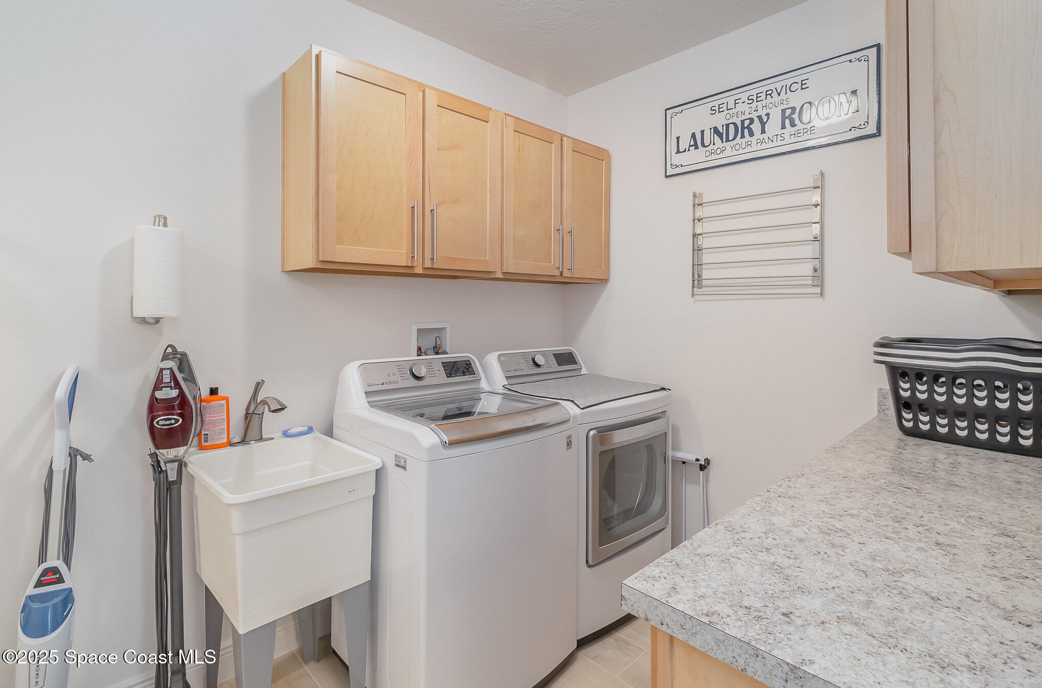 718 Lyndall Lane Palm Bay, FL 32905 - Photo 16 of 24 016_i77a3645-edit