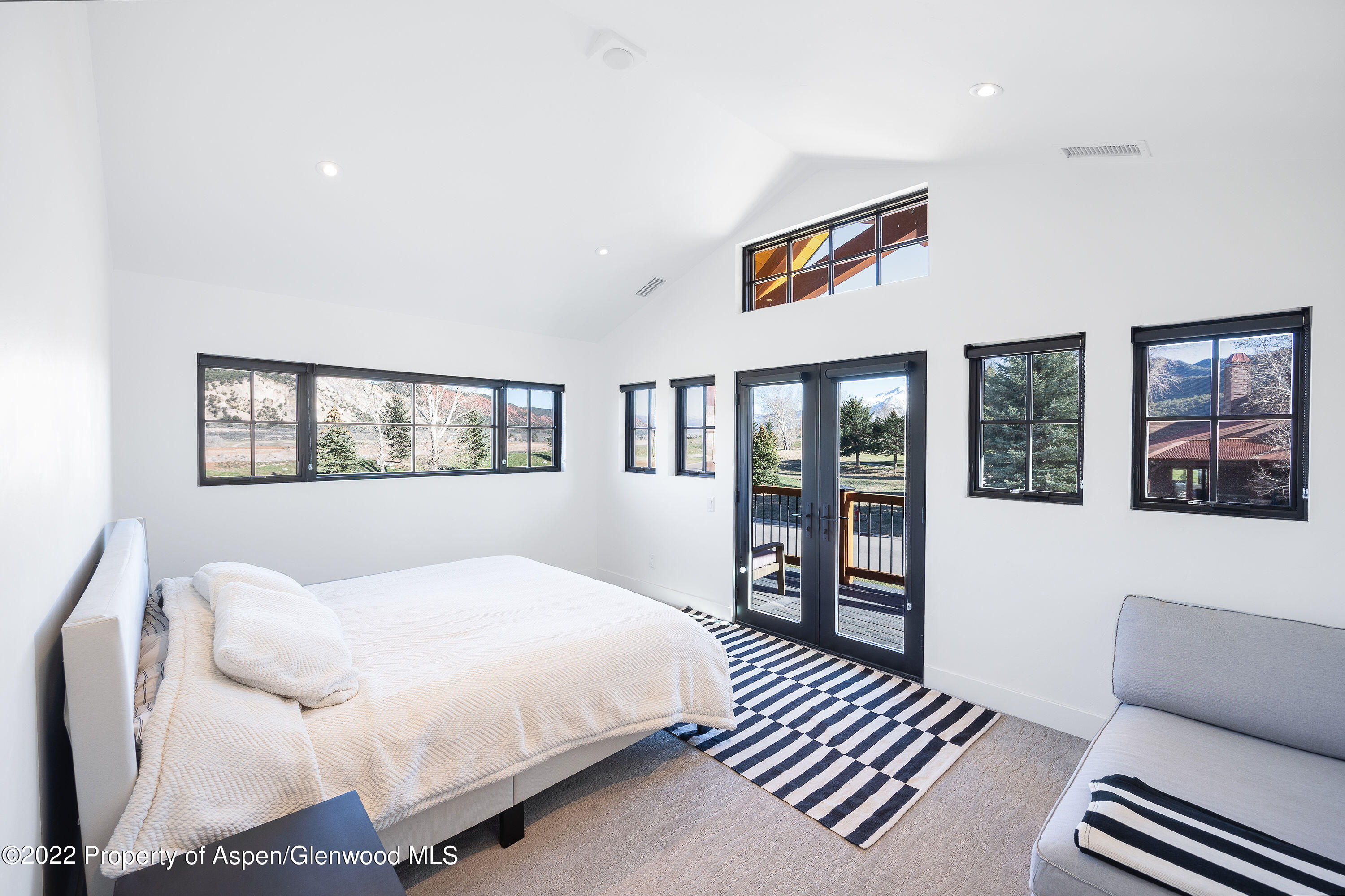Master Bed 1