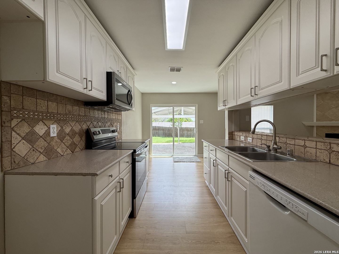 7123 Winter Ridge Converse, TX 78109 - Photo 4 of 17