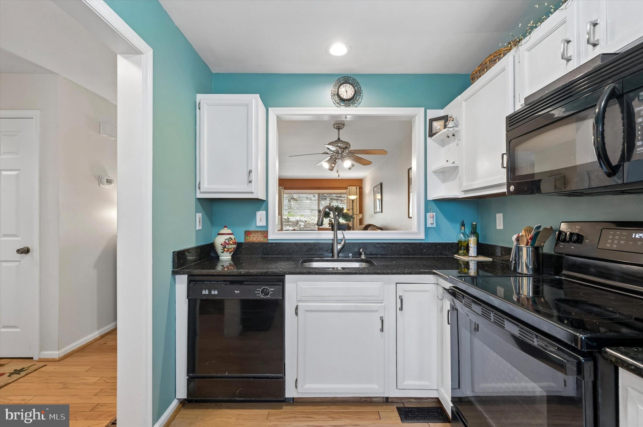 270 Miley Road, Unit 270 Aston, PA 19014 - Photo 3 of 25 Kitchen into Living Room