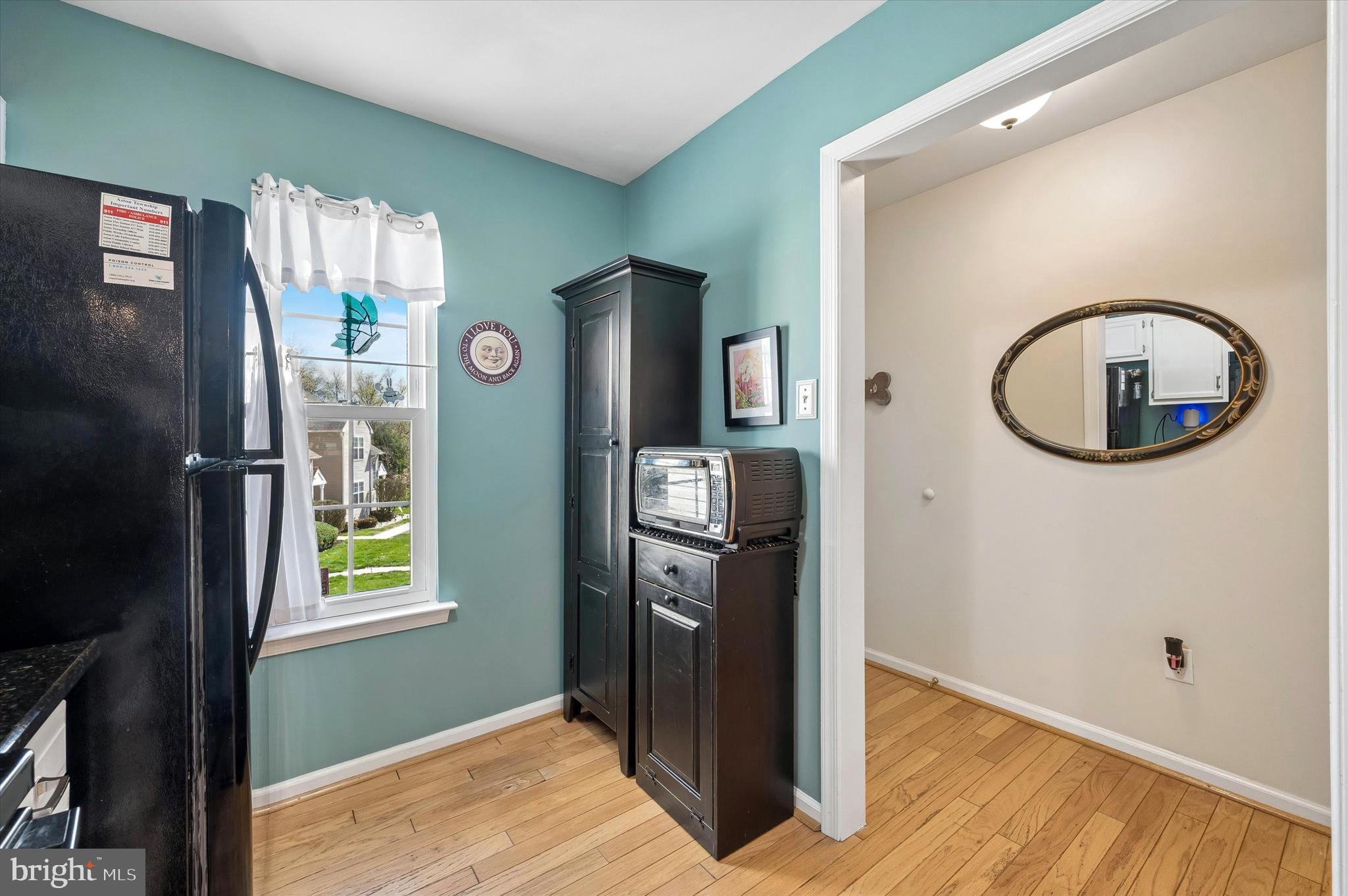 270 Miley Road, Unit 270 Aston, PA 19014 - Photo 8 of 25 Kitchen