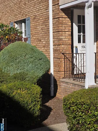 $1,950 | 590 A Center Street, Unit 6, Oradell, NJ 07649